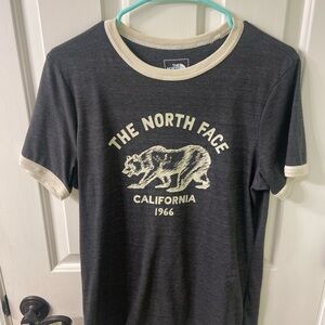 Womens the north face ringer tee size L slim fit